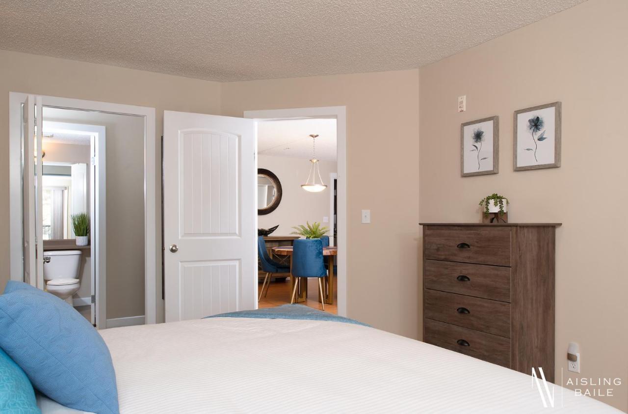 Rustic Modern 2 Bed 2 Bath With Lakeview Pool And Hot Tub Invermere Exteriör bild