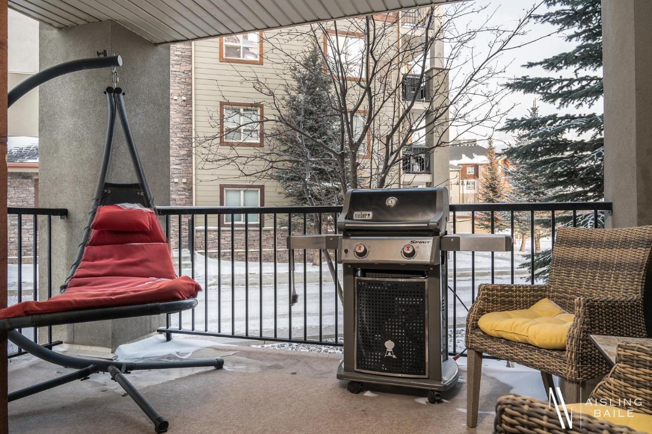 Rustic Modern 2 Bed 2 Bath With Lakeview Pool And Hot Tub Invermere Exteriör bild